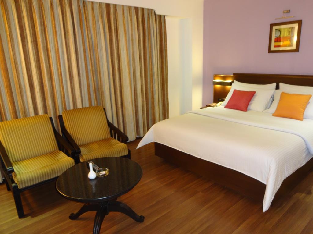 Cag Pride Hotel Kojambuttúr Kültér fotó