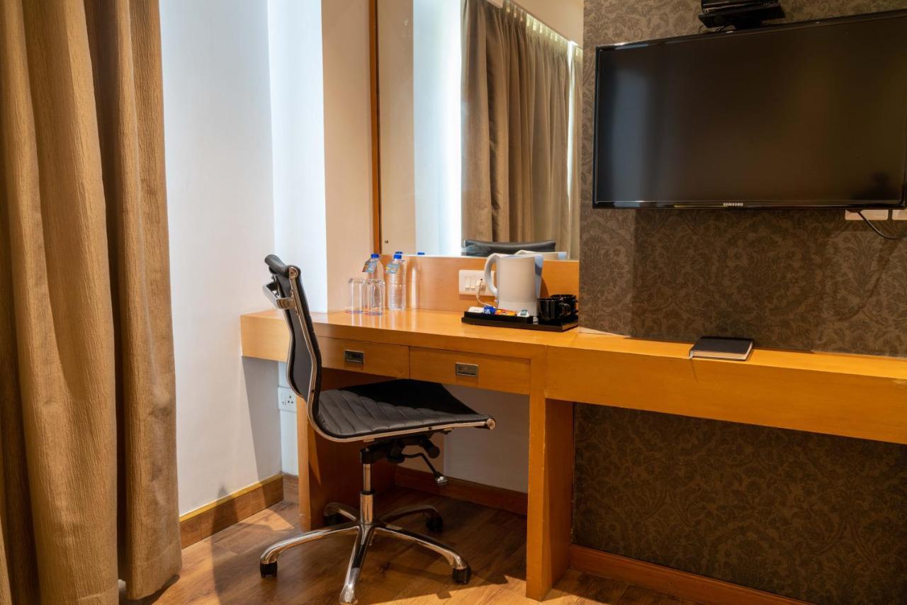 Cag Pride Hotel Kojambuttúr Kültér fotó